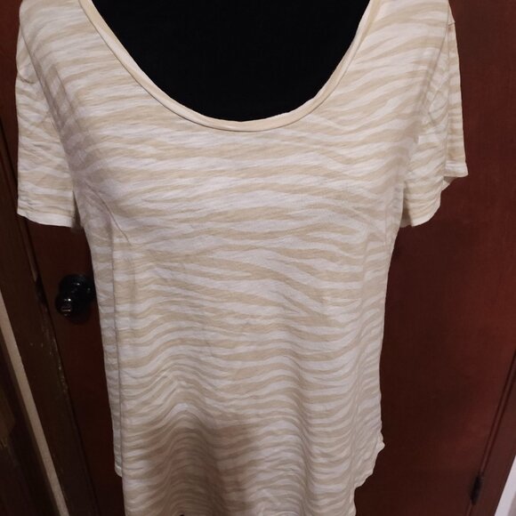 LOFT Ann Taylor Women's Tiger Print Wedge Tee Shirt Size XL - Picture 7 of 11